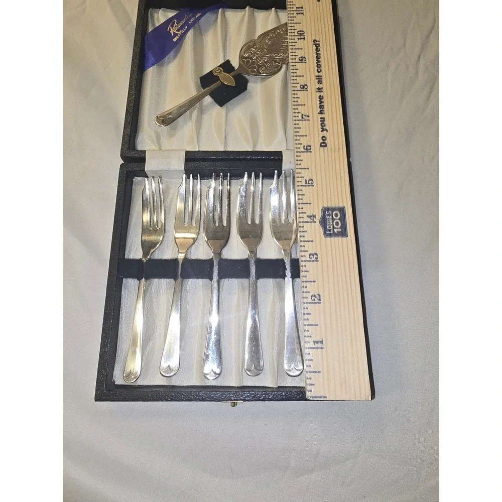 Vintage‎ Raimond Sheffield England Silverplate Cake Server and 6 Pastry Fork Set